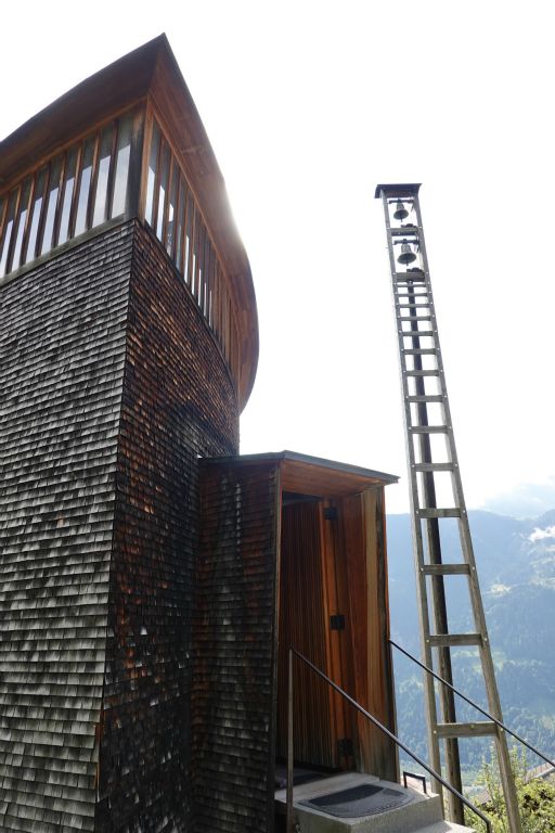 La chapelle est recouverte de tavaillons